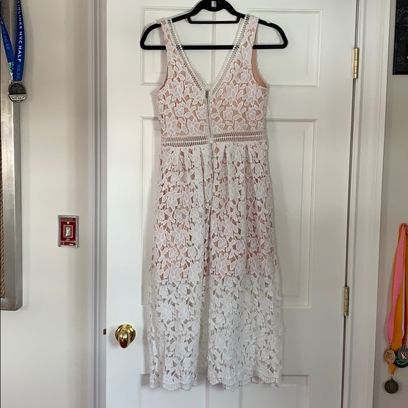 White lace midi dress Small - Picture 2 of 3